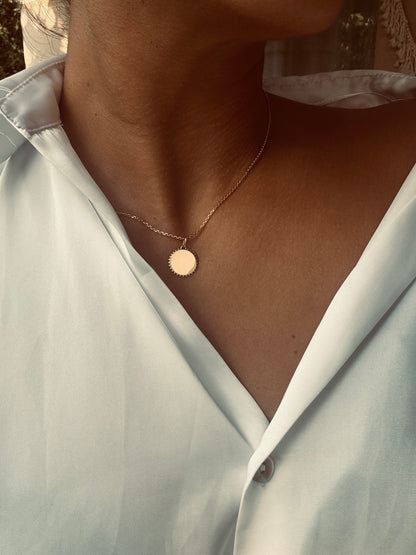 Akumal - Médaille en or 18 carats gravée | Médalhia